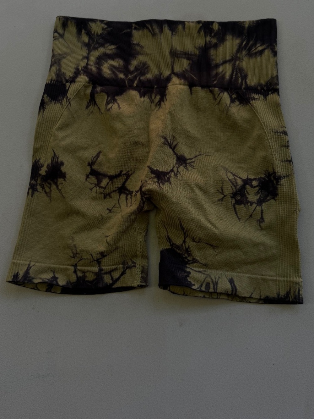 Seamless Tie-Dye Biker Shorts – Size S